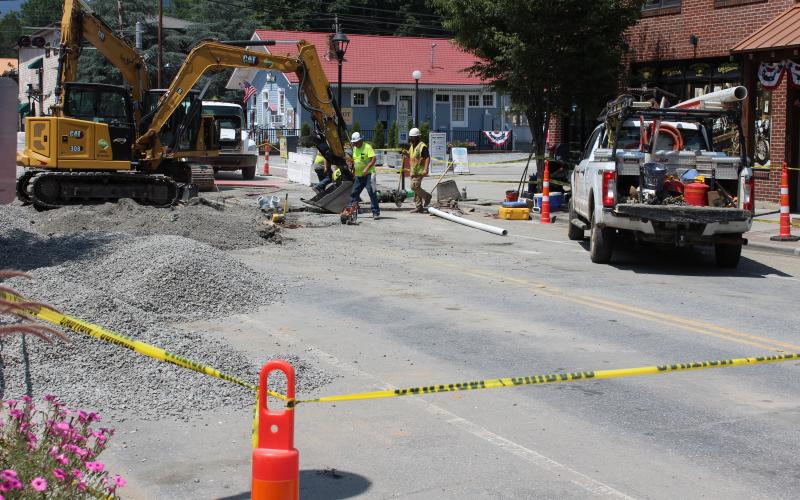 Utility construction work has Everett Street closed from Mitchell to Depot streets. The project is slated for completion mid-September, when NCDOT will begin its work of making street improvements and paving. 